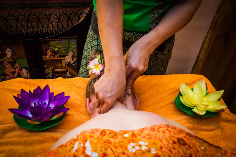 Migräne Massage